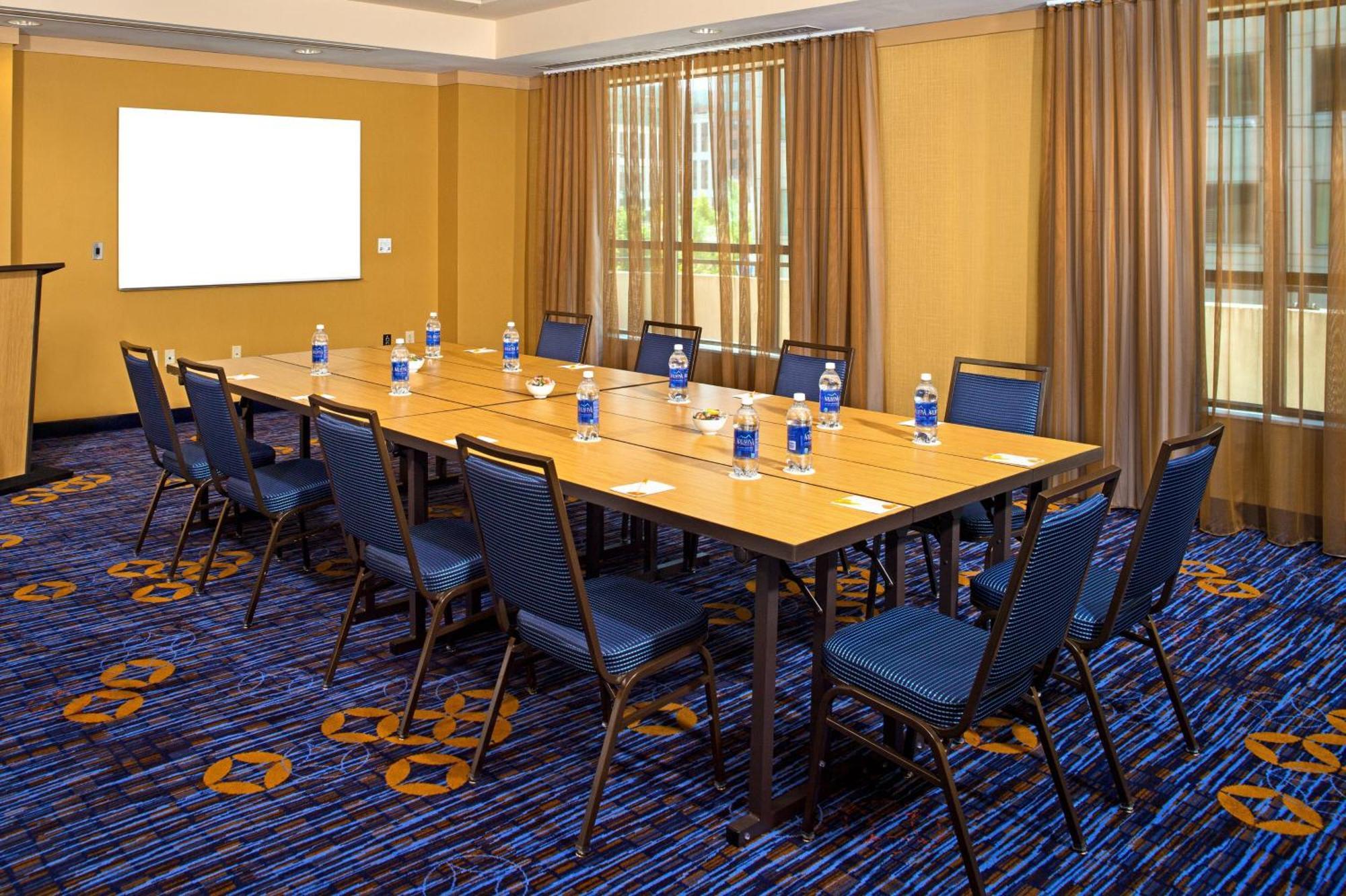 Hotel Courtyard By Marriott Washington Capitol Hill/Navy Yard Extérieur photo